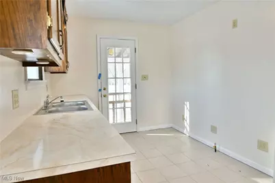 3578 Homewood Avenue, Hubbard, OH 44425 - Photo 19