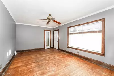 9509 Rosewood Avenue, Loveland, OH 44105 - Photo 3