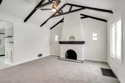 231 E Dresden Avenue, Akron, OH 44301 - Photo 9