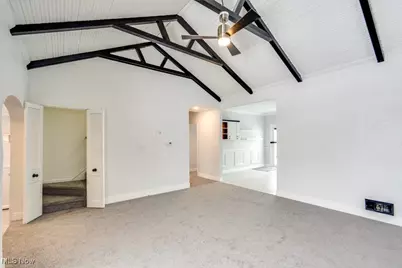 231 E Dresden Avenue, Akron, OH 44301 - Photo 11