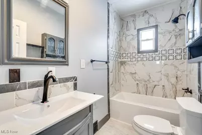 231 E Dresden Avenue, Akron, OH 44301 - Photo 33