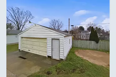 753 Packard Street NW, Warren, OH 44483 - Photo 25