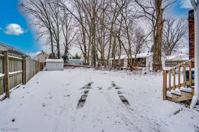 2100 12th Street SW, Akron, OH 44314 - Photo 5
