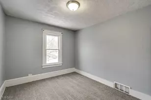 2100 12th St SW, Akron, OH 44314 - Photo 27