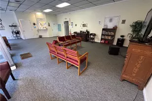 152 E Main St, Barnesville, OH 43713 - Photo 9