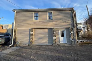 152 E Main St, Barnesville, OH 43713 - Photo 3