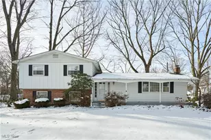 3331 Edington Rd, Fairlawn, OH 44333 - Photo 1