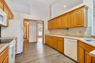 5813 Cleveland Massillon Rd, Barberton, OH 44203 - Photo 11