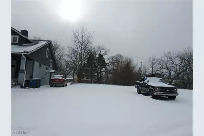 12212 Craven Avenue, Loveland, OH 44105 - Photo 3