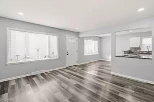 801 Triplett Blvd, Akron, OH 44306 - Photo 17