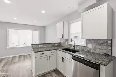 801 Triplett Boulevard, Akron, OH 44306 - Photo 11