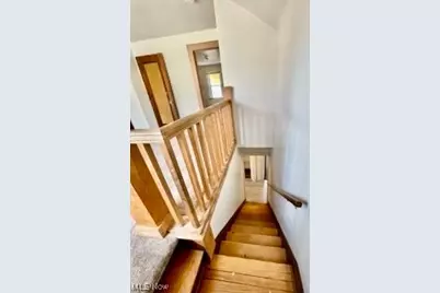 19031 Locherie Avenue, Euclid, OH 44119 - Photo 11