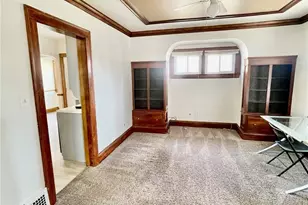 19031 Locherie Ave, Euclid, OH 44119 - Photo 5