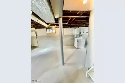 19031 Locherie Avenue, Euclid, OH 44119 - Photo 17