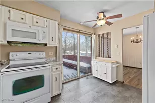 105 Northwood Hollow Ct, Amherst, OH 44001 - Photo 15