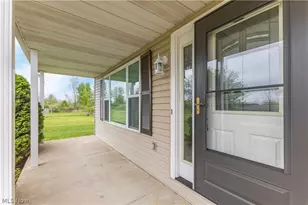 704 Black Bear Run, LaGrange, OH 44050 - Photo 3