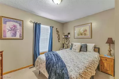 704 Black Bear Run, LaGrange, OH 44050 - Photo 37