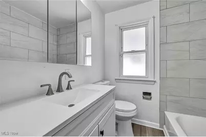 5100 Erwin Street, Maple Heights, OH 44137 - Photo 17