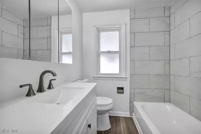 5100 Erwin Street, Maple Heights, OH 44137 - Photo 15