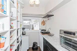 543 Sherwood Dr, Aurora, OH 44202 - Photo 13