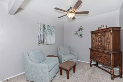 543 Sherwood Drive, Aurora, OH 44202 - Photo 7