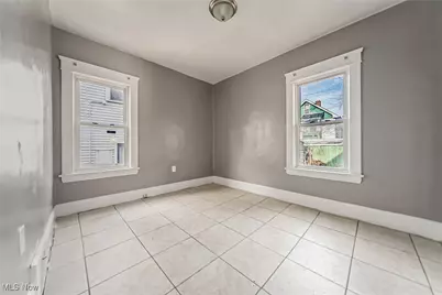 12521 Locke Avenue, Loveland, OH 44108 - Photo 17