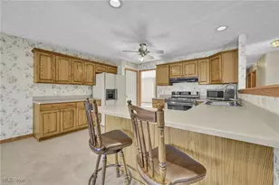 765 Ravenhill Rd, Northfield, OH 44067 - Photo 19