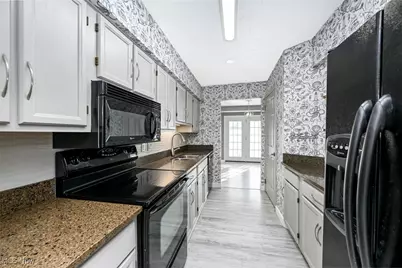 7121 W Cross Creek Trail, Brecksville, OH 44141 - Photo 9