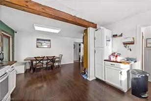 1028 Foster Ave, Elyria, OH 44035 - Photo 9