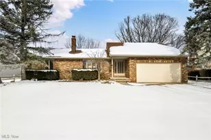 105 Hartford Dr, Medina, OH 44256 - Photo 3