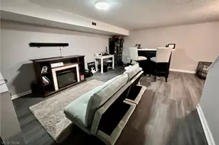 37374 Euclid Ave, Willoughby, OH 44094 - Photo 13