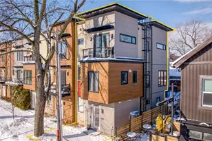 2104 Freeman Ave, Loveland, OH 44113 - Photo 1