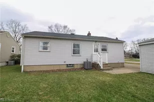 325 S Inglewood Ave, Austintown, OH 44515 - Photo 3