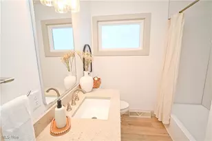 325 S Inglewood Ave, Austintown, OH 44515 - Photo 15