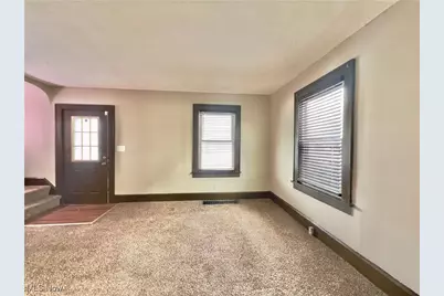 1227 Greenfield Avenue SW, Canton, OH 44706 - Photo 3