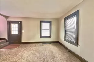 1227 Greenfield Ave SW, Canton, OH 44706 - Photo 3