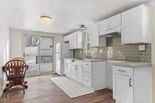 961 Crestline Dr, Akron, OH 44312 - Photo 13