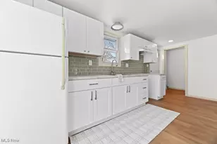 961 Crestline Dr, Akron, OH 44312 - Photo 11