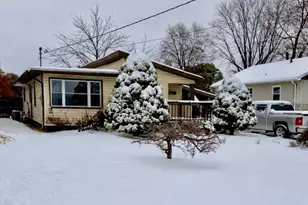 921 17th St, Vienna, WV 26105 - Photo 3