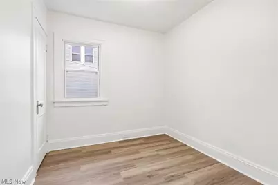 19901 Pawnee Avenue, Loveland, OH 44119 - Photo 17