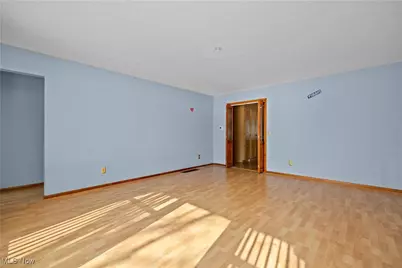 14015 W Lake Road, Vermilion, OH 44089 - Photo 13