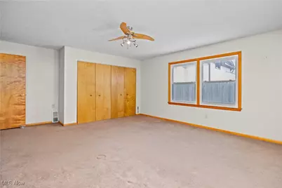 14015 W Lake Road, Vermilion, OH 44089 - Photo 29