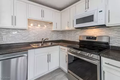 7507 Essex Drive, Mentor, OH 44060 - Photo 7