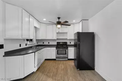 1021 Greenfield SW, Canton, OH 44706 - Photo 7