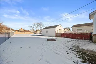 1685 E 36th St, Lorain, OH 44055 - Photo 35