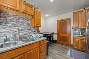 1685 E 36th St, Lorain, OH 44055 - Photo 13