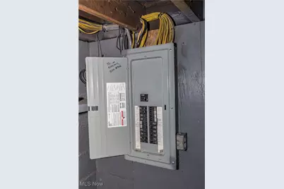 817 Raymond Street, Akron, OH 44307 - Photo 39