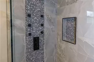 817 Raymond St, Akron, OH 44307 - Photo 27