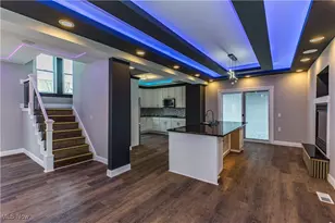 817 Raymond St, Akron, OH 44307 - Photo 13