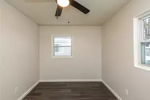 828 S Logan St, Elyria, OH 44035 - Photo 5